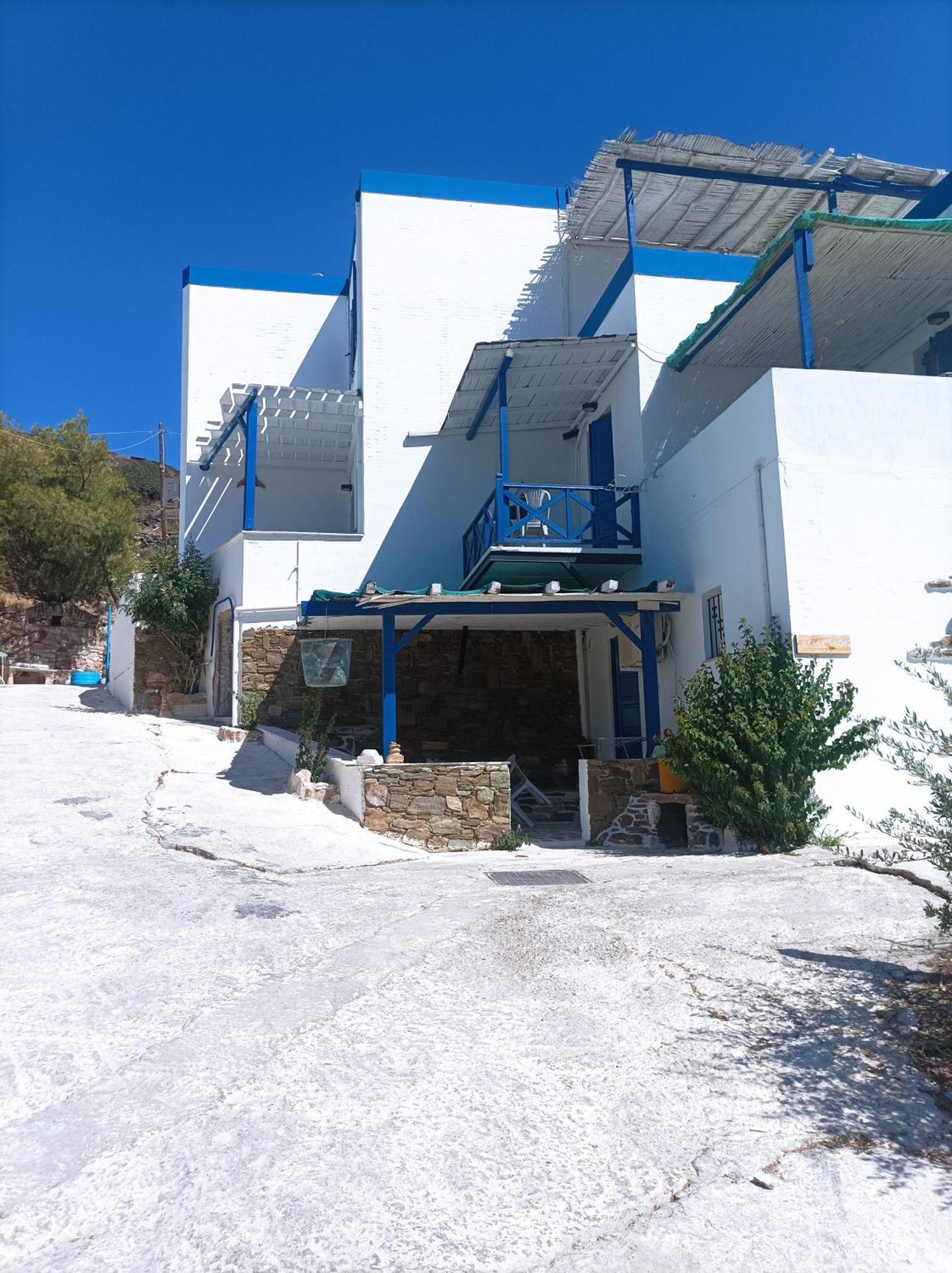 Aposperitis Rooms & Apartments Kini Bagian luar foto