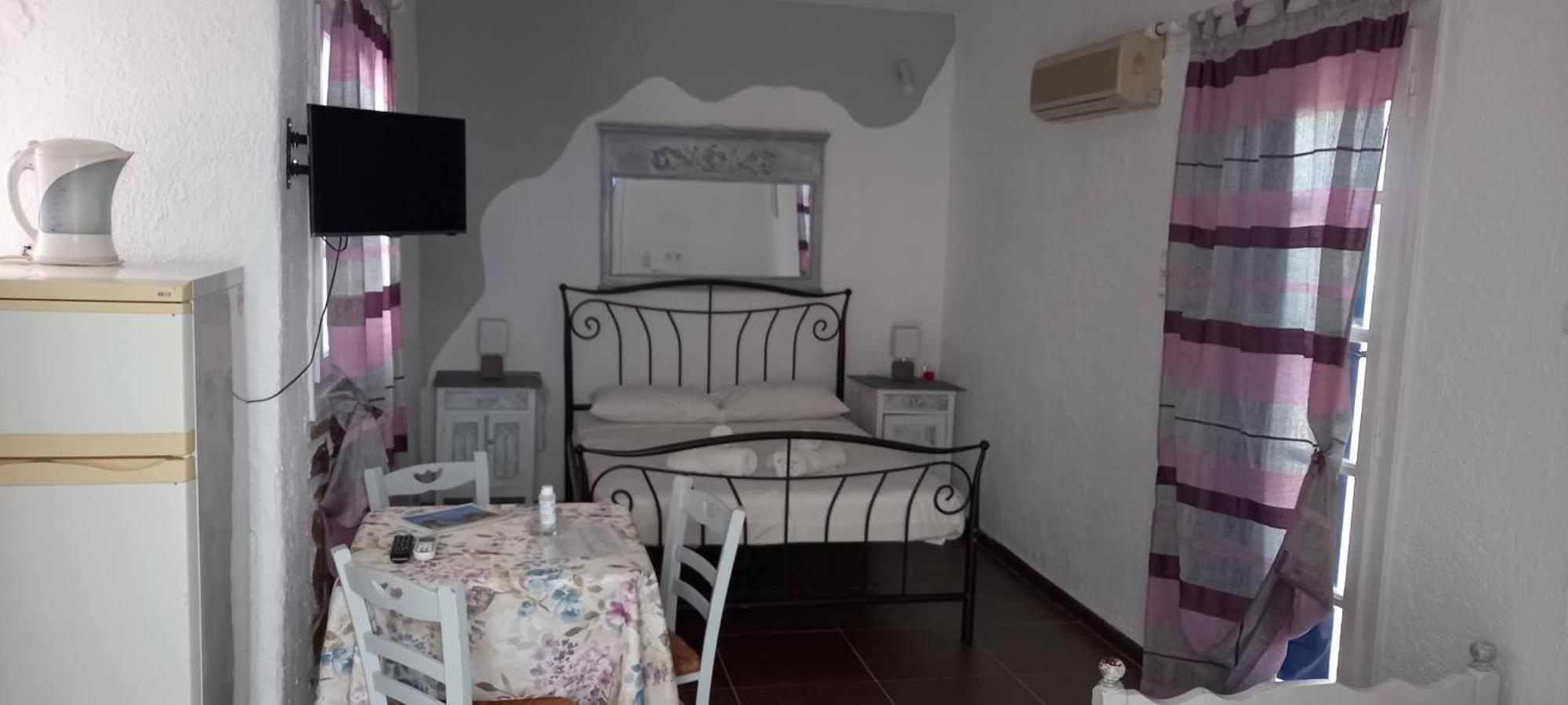 Aposperitis Rooms & Apartments Kini Bagian luar foto