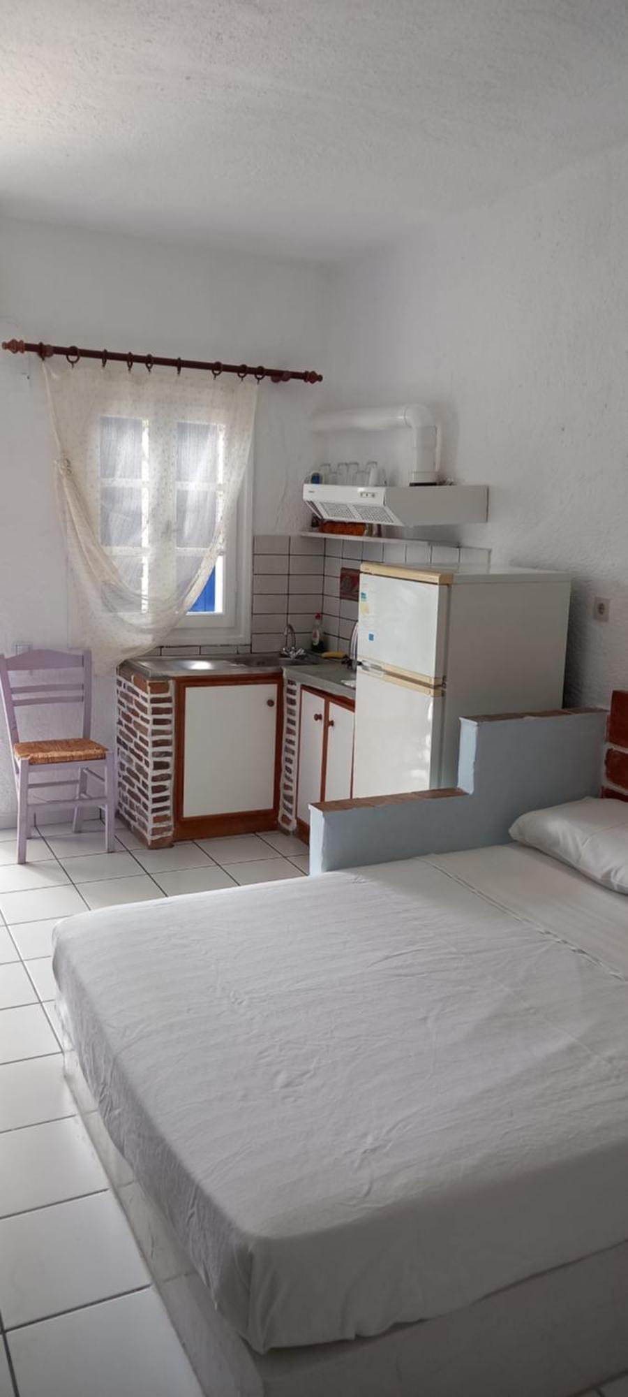Aposperitis Rooms & Apartments Kini Bagian luar foto