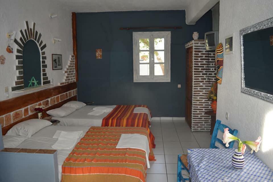 Aposperitis Rooms & Apartments Kini Bagian luar foto
